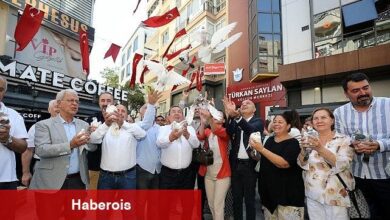 Konak'ta Güvercinler Barış Umuduyla Uçtu