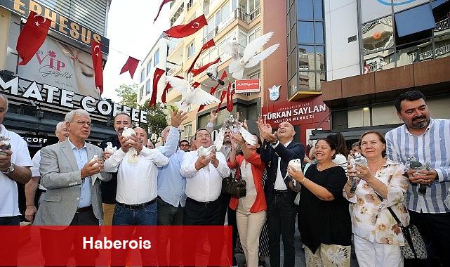 Konak'ta Güvercinler Barış Umuduyla Uçtu - Haberois Konak'ta Güvercinler Barış Umuduyla Uçtu