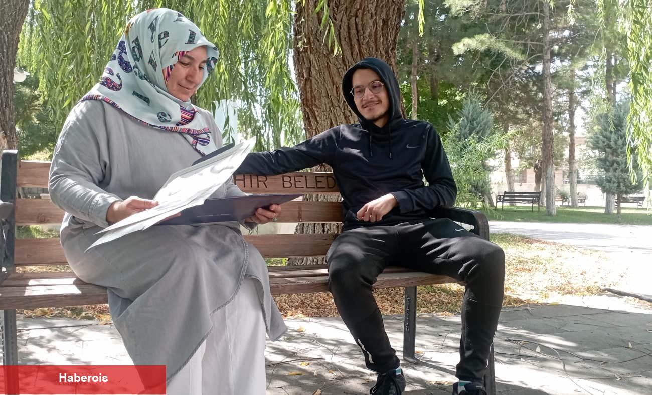 Konya'da 3 çocuk annesi 50 yaşındaki bayan azmin ve muvaffakiyetin örneği oldu!
