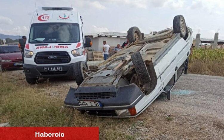 Pazaryeri'nde otomobil devrildi: 2 yaralı! - Haberois Pazaryeri'nde otomobil devrildi: 2 yaralı!