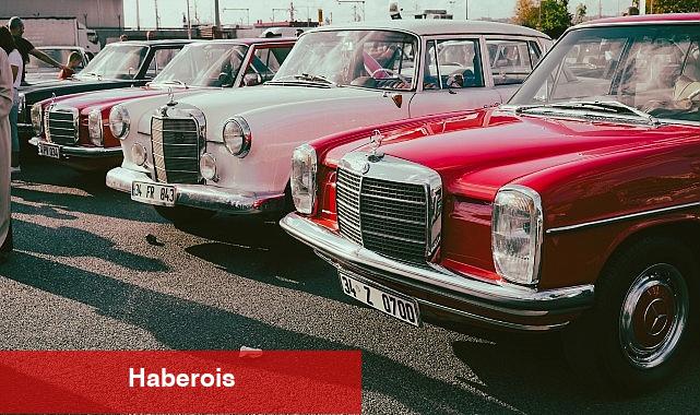 Rengarenk Klasik Otomobiller Harem'den Üsküdar Meydanına doğru nostaljik tura çıktı - Haberois Rengarenk Klasik Otomobiller Harem'den Üsküdar Meydanına doğru nostaljik tura çıktı
