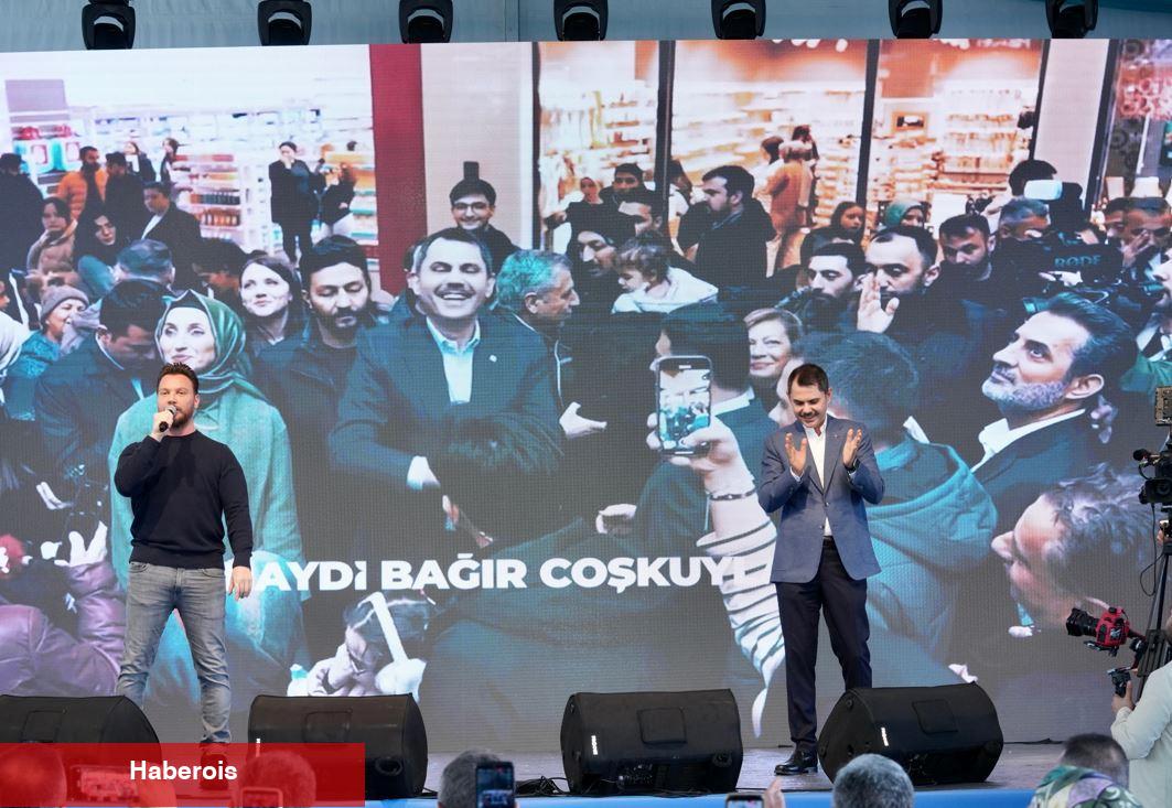 Başakşehir'de Murat Kurum rüzgarı! Sinan Akçıl'la sahnede bir ortaya geldi
