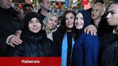 Aydın Büyükşehir Belediyesi, Ramazan ayı boyunca kentin farklı noktalarında düzenlediği iftar programlarıyla vatandaşları bir araya getirmeye devam ediyor