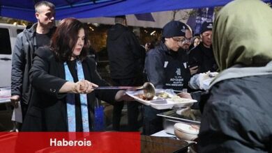 Aydın Büyükşehir Belediyesi tarafından kurulan iftar sofraları binlerce Aydınlıyı bir araya getirmeye devam ediyor