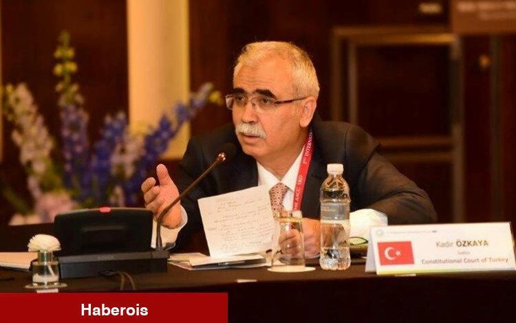 AYM'de Kadir Özkaya yeniden başkanvekili - Haberois AYM'de Kadir Özkaya yeniden başkanvekili