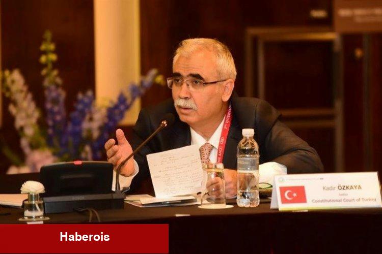 AYM'de Kadir Özkaya yeniden başkanvekili