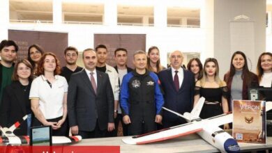 Bakan Kacır ve ilk Türk astronot Gezeravcı Dokuz Eylül'de
