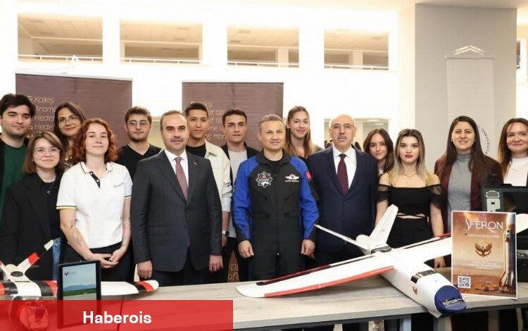 Bakan Kacır ve ilk Türk astronot Gezeravcı Dokuz Eylül'de - Haberois Bakan Kacır ve ilk Türk astronot Gezeravcı Dokuz Eylül'de