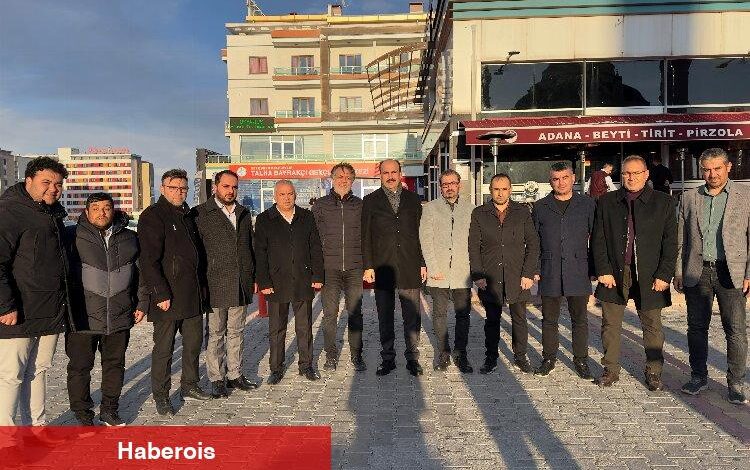 Başkan Altay gençlerle ve esnafla bir araya geldi