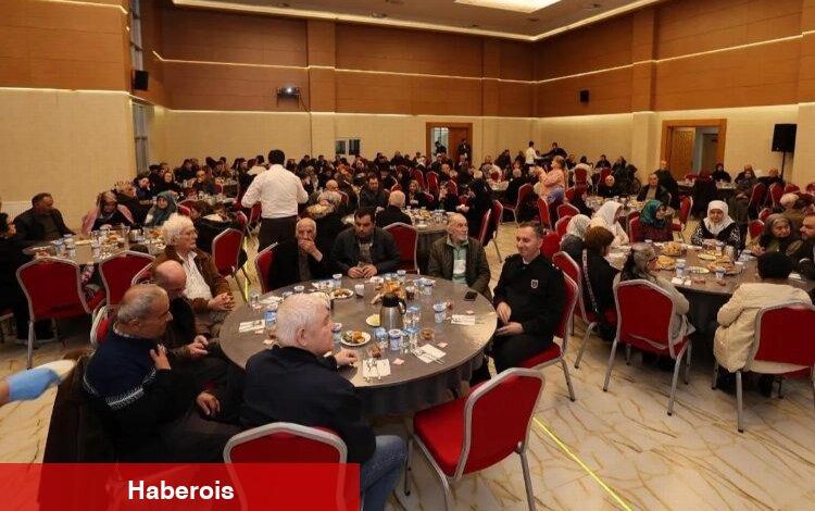 Başkan Büyükgöz Gebze’nin çınarlarını ağırladı - Haberois Başkan Büyükgöz Gebze’nin çınarlarını ağırladı