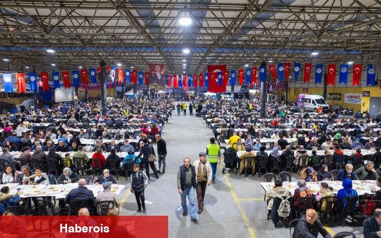 Başkan Tokat, iftar sofrasında vatandaşla buluştu - Haberois Başkan Tokat, iftar sofrasında vatandaşla buluştu
