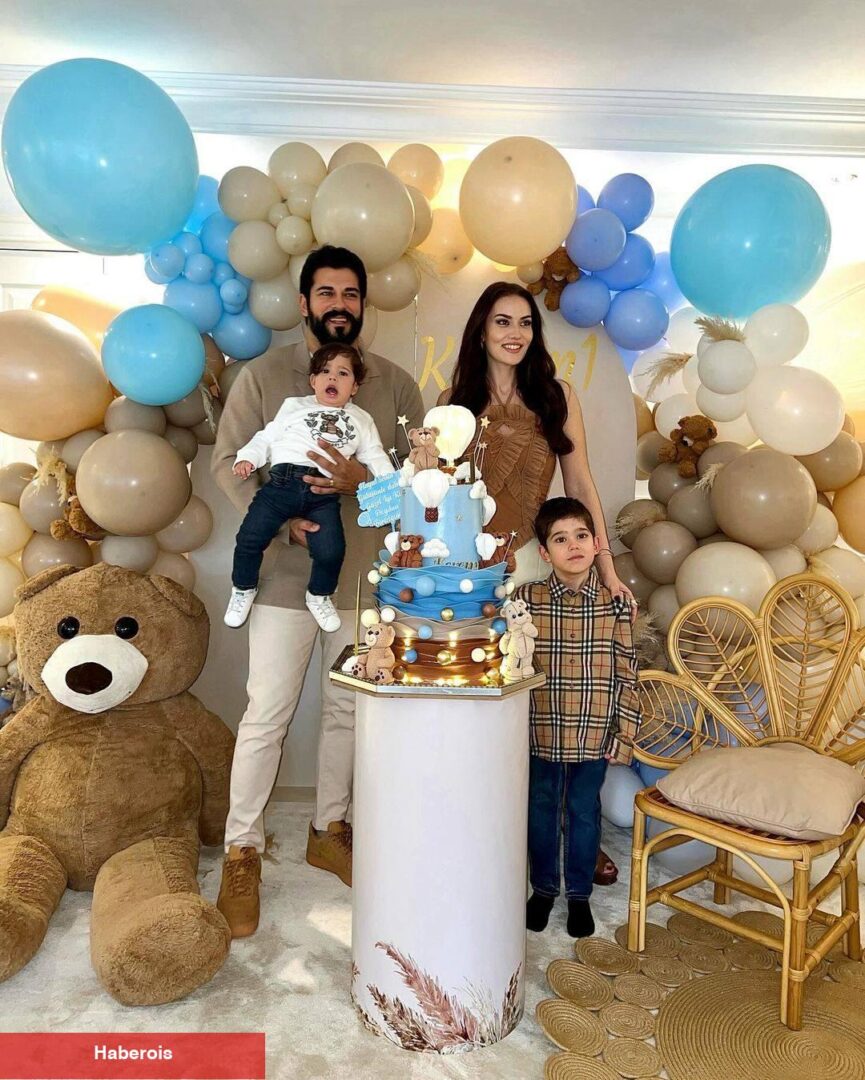 Burak Özçivit'ten samimi açıklamalar! Moskova'da ailesinden bahsetti - Haberois Burak Özçivit'ten samimi açıklamalar! Moskova'da ailesinden bahsetti