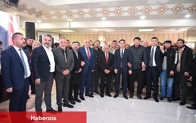 Büyükkılıç: “Sizlere daha fazla layık olmak için çaba göstereceğim” - Haberois Büyükkılıç: “Sizlere daha fazla layık olmak için çaba göstereceğim”