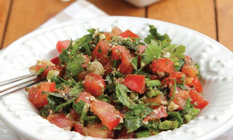 Domatesli Yeşillik Salatası - Haberois Domatesli Yeşillik Salatası