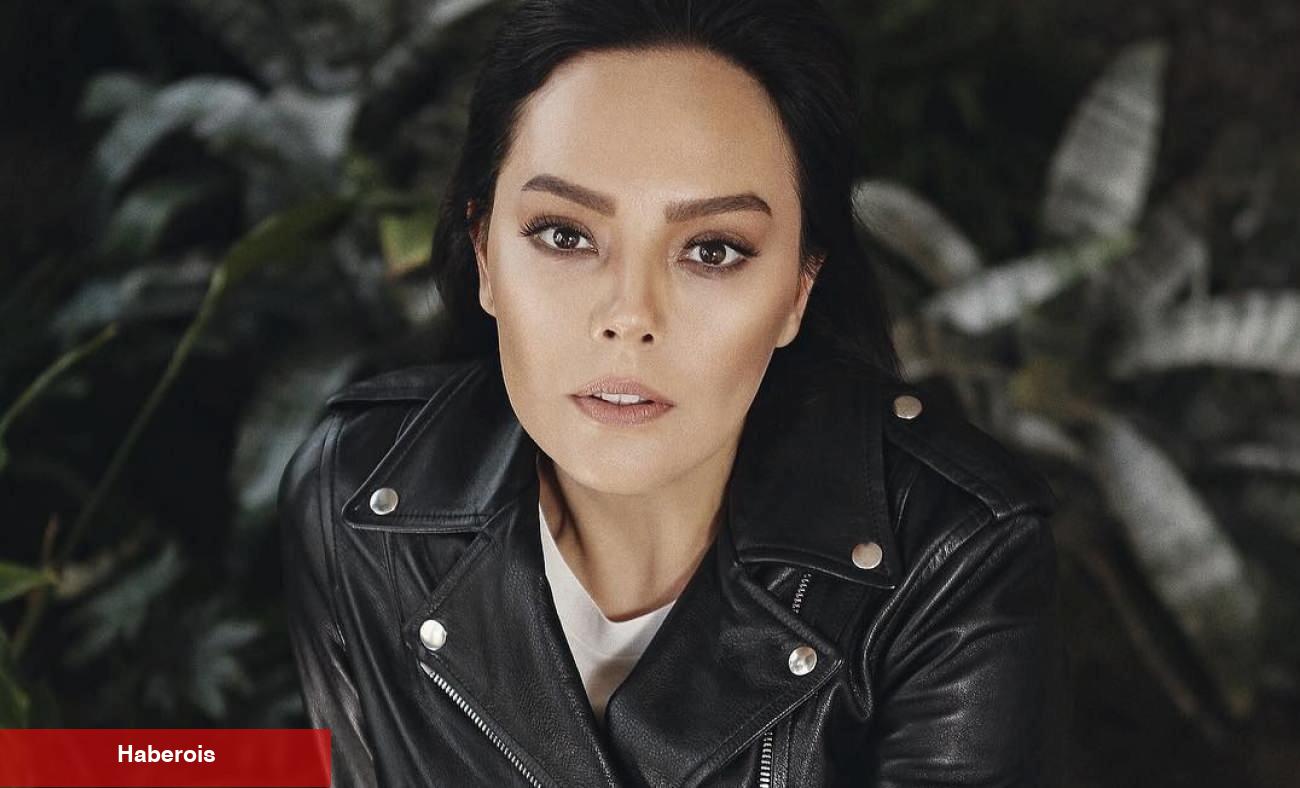 Ebru Gündeş'ten nostaljik paylaşım! Toplumsal medyadan adeta yorum yağıyor