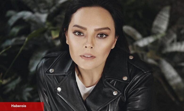 Ebru Gündeş'ten nostaljik paylaşım! Toplumsal medyadan adeta yorum yağıyor - Haberois Ebru Gündeş'ten nostaljik paylaşım! Toplumsal medyadan adeta yorum yağıyor