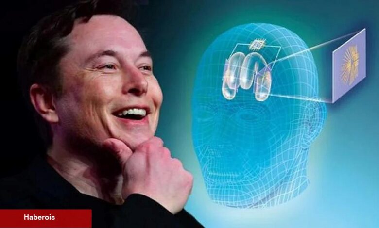 Elon Musk bunu da yaptı, beynine çip takılan insan zihin gücüyle oyun oynadı