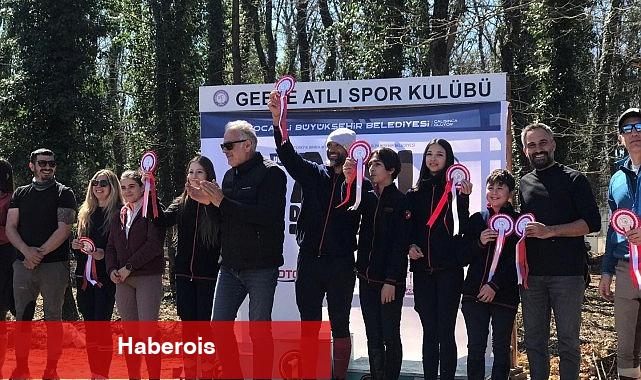 En dayanıklı atlar 120 km'lik parkurda yarıştı