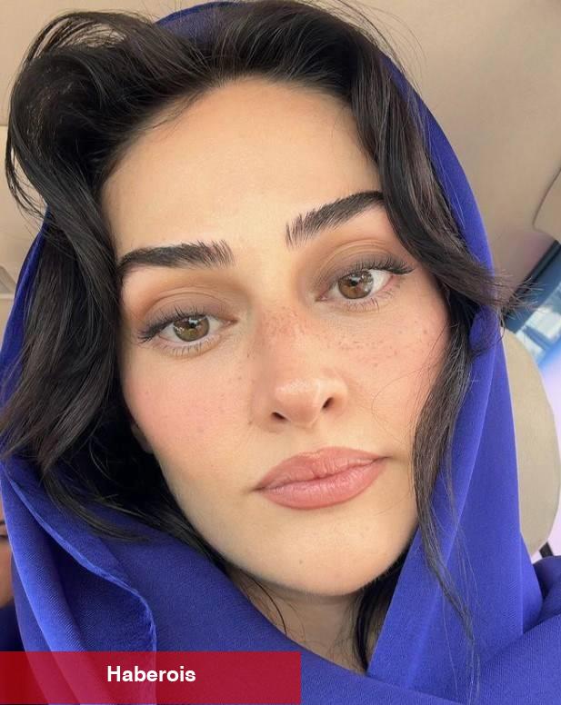 Esra Bilgiç başını örttü! Ünlü oyuncunun Katar fotoğrafları toplumsal medyayı salladı