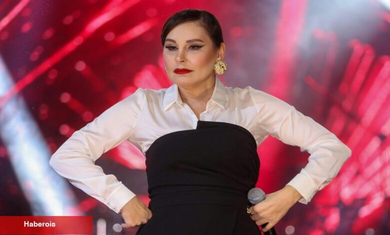 Funda Arar Dünya Bayanlar Günü'ne özel sahne aldı! - Haberois Funda Arar Dünya Bayanlar Günü'ne özel sahne aldı!