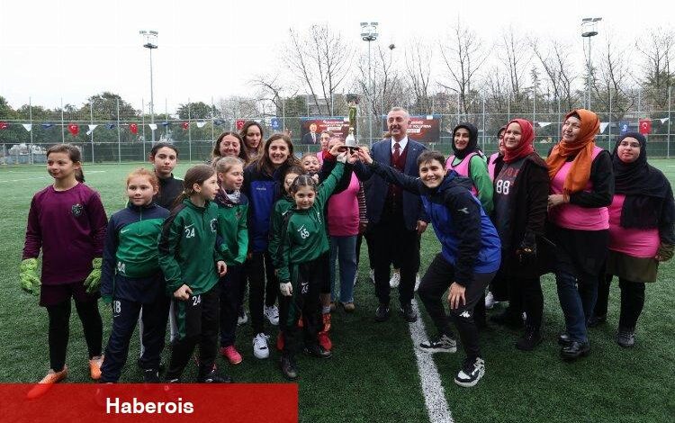 Kocaeli'de Kadınlar Günü maçını dostluk kazandı - Haberois Kocaeli'de Kadınlar Günü maçını dostluk kazandı