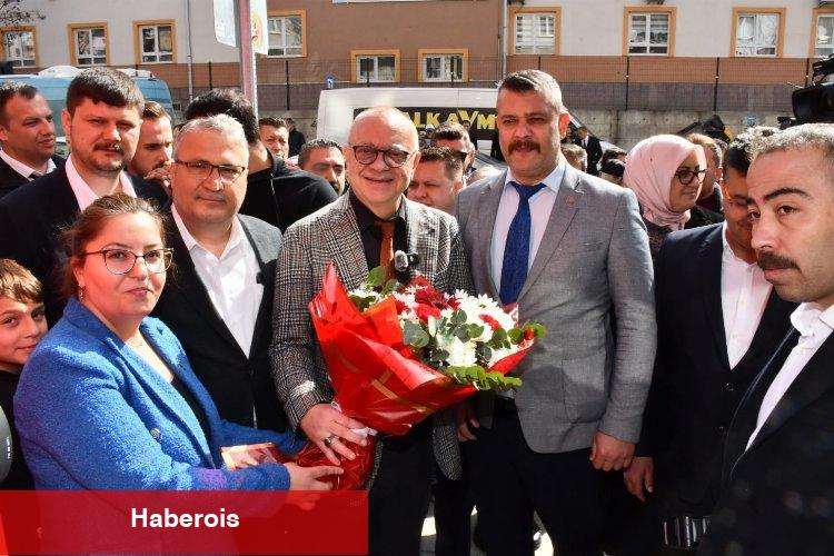 Manisa'da Cumhur İttifakı'na sıcak ilgi