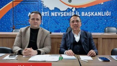 Mehmet Savran 2 maaşını Mehmetçik'e bağışladı