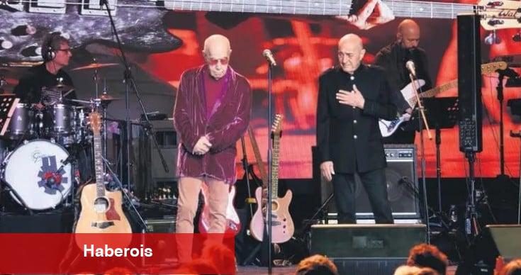 MFÖ’nün Özkan Uğur’suz birinci konserinde duygusal anlar: ‘Merhaba’ diyelim - Haberois MFÖ’nün Özkan Uğur’suz birinci konserinde duygusal anlar: ‘Merhaba’ diyelim
