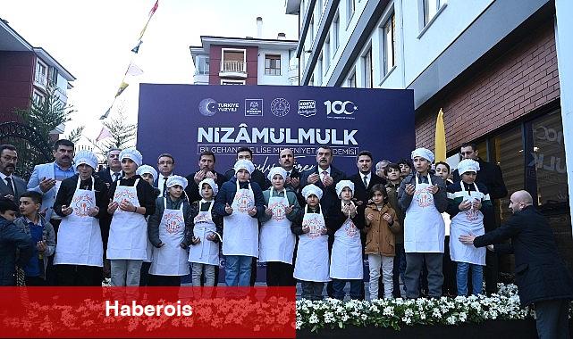Milli Eğitim Bakanı Tekin, Konya Büyükşehir'in Nizamülmülk Bilgehanesi ve Lise Medeniyet Akademisi'ni Açtı - Haberois Milli Eğitim Bakanı Tekin, Konya Büyükşehir'in Nizamülmülk Bilgehanesi ve Lise Medeniyet Akademisi'ni Açtı