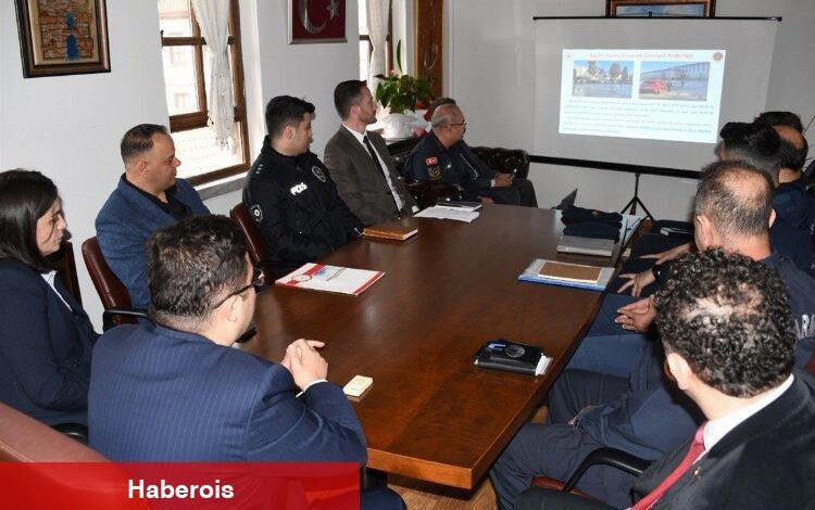 Mudanya'da 'seçim güvenliği' toplantısı