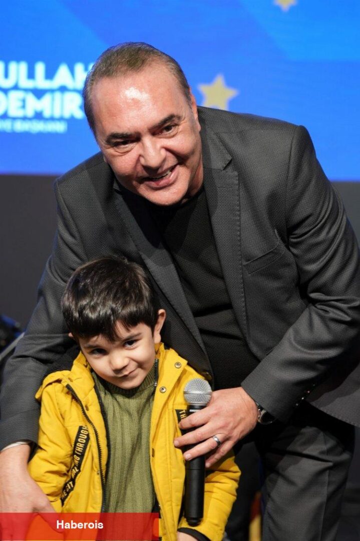 Murat Kurum 6 bini aşkın Bağcılarlı ile buluştu