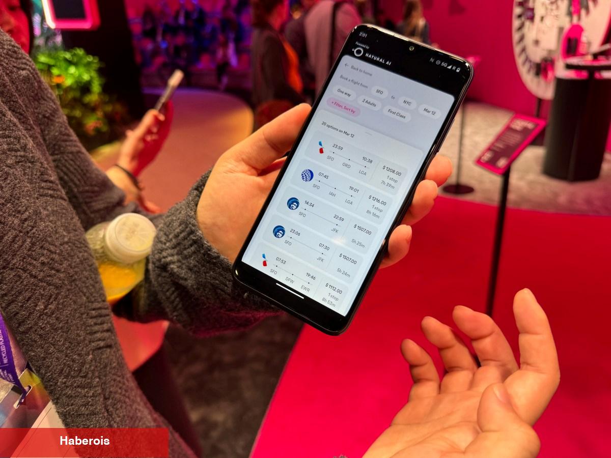 MWC 2024’te, İşletim Sistemi Yapay Zekâ Olan Bir Telefon Gösterildi (Tamamen Onun Üzerine Kurulu)