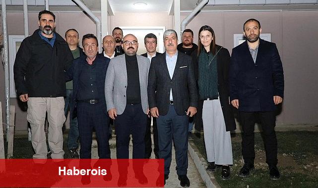 Ömeroğlu, iftarını emekçilerle birlikte açtı - Haberois Ömeroğlu, iftarını emekçilerle birlikte açtı