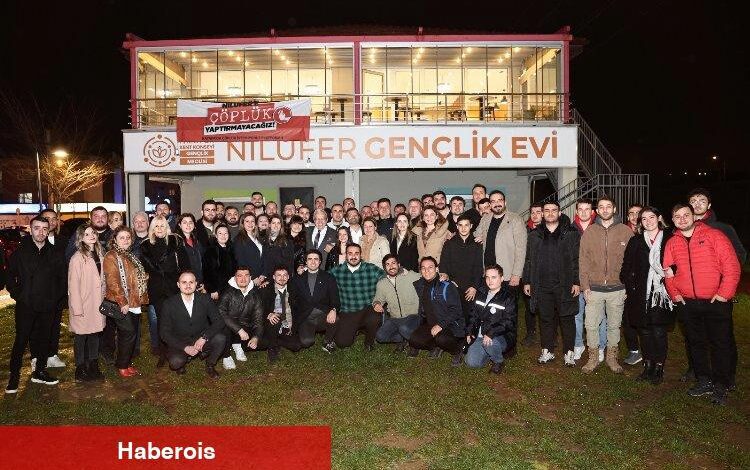 Şadi Özdemir üniversiteli gençlerle buluştu - Haberois Şadi Özdemir üniversiteli gençlerle buluştu