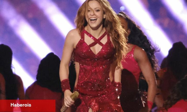 Shakira'nın Ailesi Parçalandı. Sonra Müziği Yükseldi. - Haberois Shakira'nın Ailesi Parçalandı. Sonra Müziği Yükseldi.