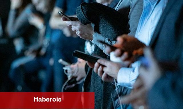 Telefonunuzu elinizden bırakamamanızın 5 nedeni - Haberois Telefonunuzu elinizden bırakamamanızın 5 nedeni