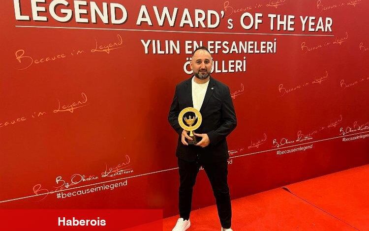 Uur Demirow performansıyla ödülü kaptı! - Haberois Uur Demirow performansıyla ödülü kaptı!