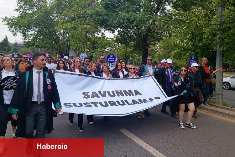 Avukatlardan 'Büyük Savunma' mitingi