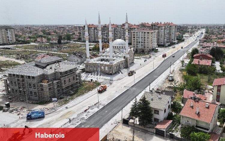 Başkan Altay: “Küçük Aymanas Caddesi’nde sıcak asfalt çalışmasına başladık” - Haberois Başkan Altay: “Küçük Aymanas Caddesi’nde sıcak asfalt çalışmasına başladık”