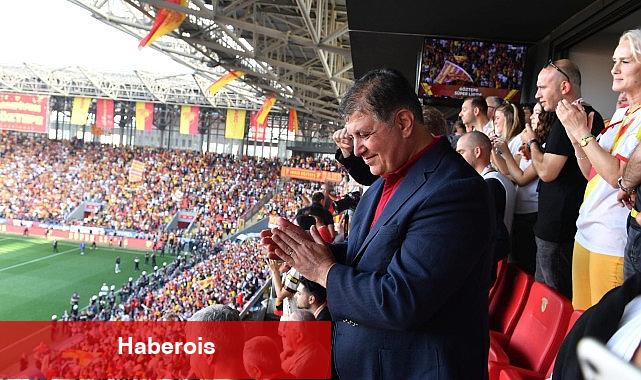 Başkan Tugay Göztepe'nin Süper Lig heyecanına ortak oldu - Haberois Başkan Tugay Göztepe'nin Süper Lig heyecanına ortak oldu