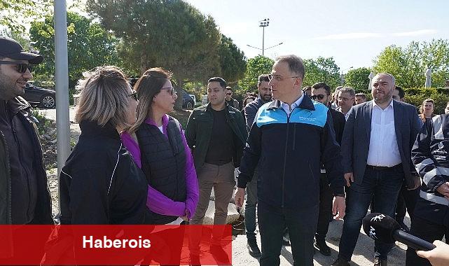 Beylikdüzü Belediye Başkanı Mehmet Murat Çalık, İBB Genel Sekreter Yardımcısı Arif Gürkan Alpay Gürpınar Sahili Düzenleniyor