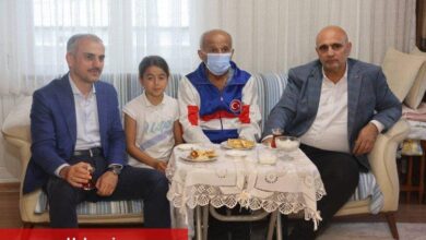 Bünyamin Çiftçi, vatandaşlarla bir arada