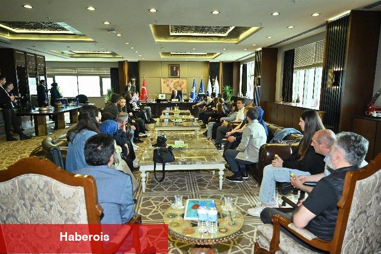 Bursa'da başarılı öğrenciler ödüllendirildi