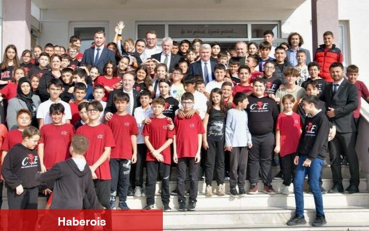 Canbey’den 23 Nisan mesajı - Haberois Canbey’den 23 Nisan mesajı