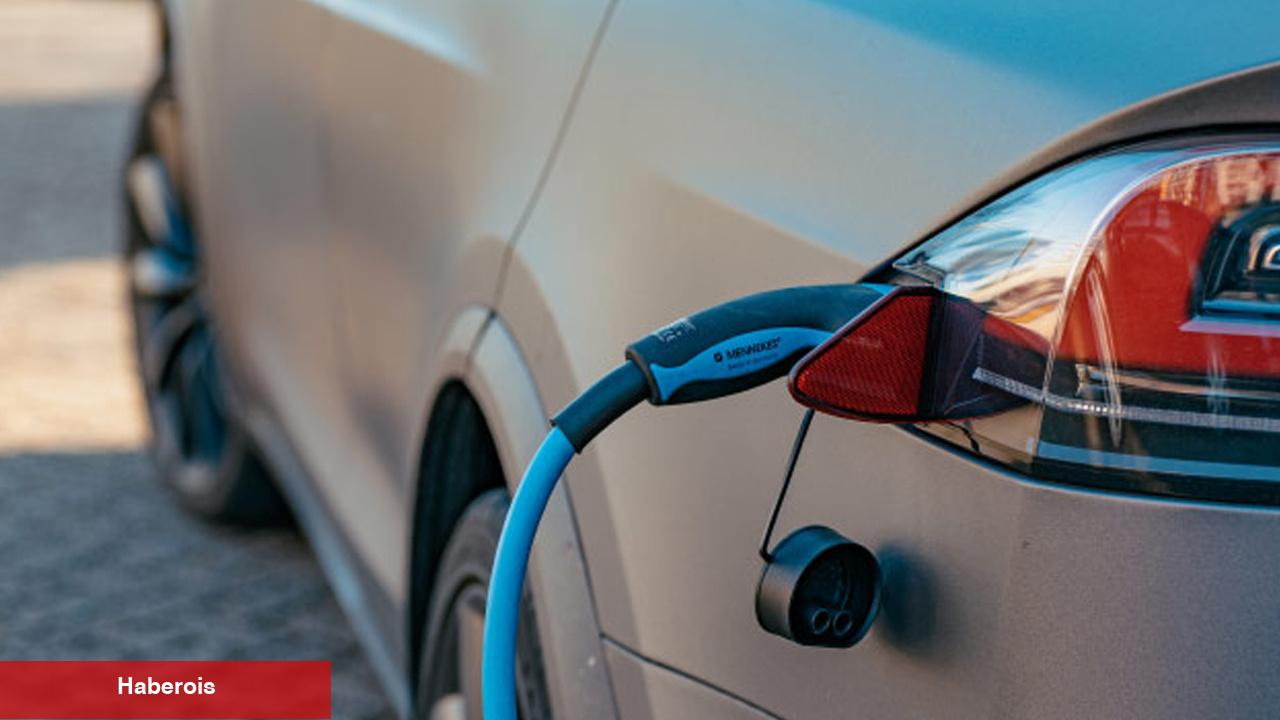 Çinli elektrikli araba üreticisi tarih verdi, 2026'da uzun yolda 1000 km menzil