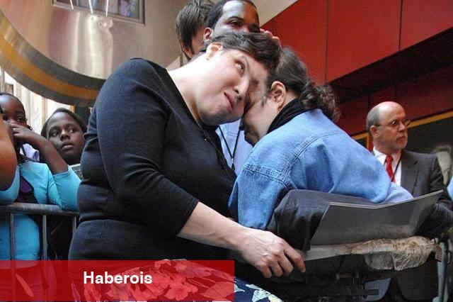 Dünyanın en yaşlı yapışık ikizleriydi! Lori ve George Schappell hayatını kaybetti