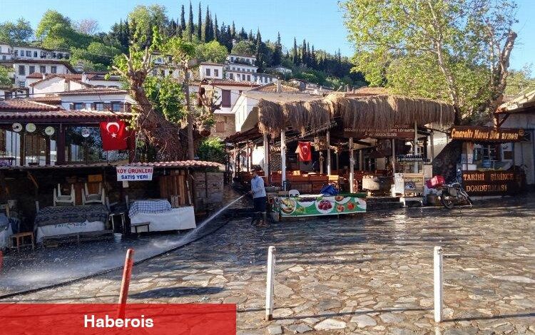 Efes Selçuk turizm sezonuna erken başladı - Haberois Efes Selçuk turizm sezonuna erken başladı