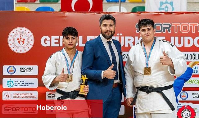 Gençler Türkiye Şampiyonasında 1 numara Kağıtspor - Haberois Gençler Türkiye Şampiyonasında 1 numara Kağıtspor