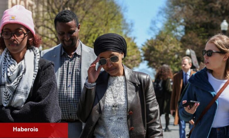 İlhan Omar, Gazze'deki Savaş Konusunda Demokratların Siyasi Fırtınasına Katıldı - Haberois İlhan Omar, Gazze'deki Savaş Konusunda Demokratların Siyasi Fırtınasına Katıldı