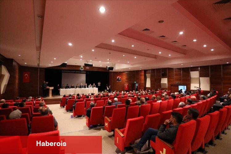 İnegöl'de muhtarlarla yeni dönemin ilk toplantısı yapıldı